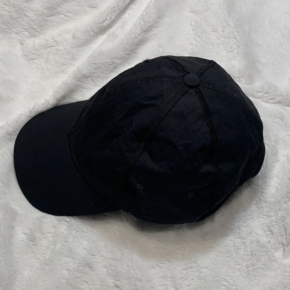 🌹lululemon • Black Nylon Running Casual Unisex Adjustable Hat with free bag •
